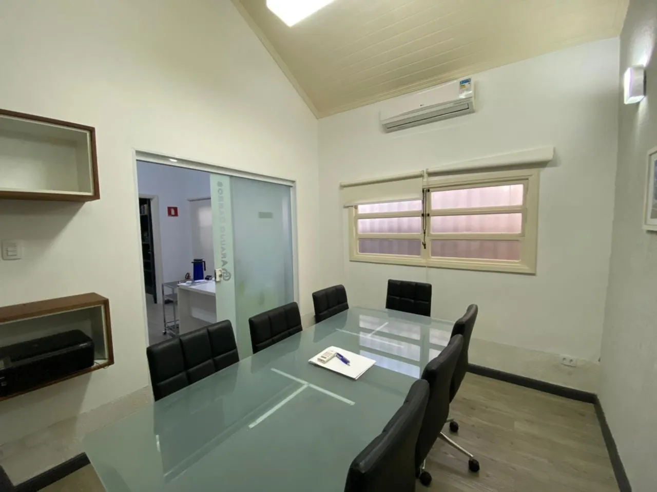 Imagem Comercial à venda 8 Quartos, 2 Vagas, 300M², Jardim Maria Augusta, Taubaté - SP