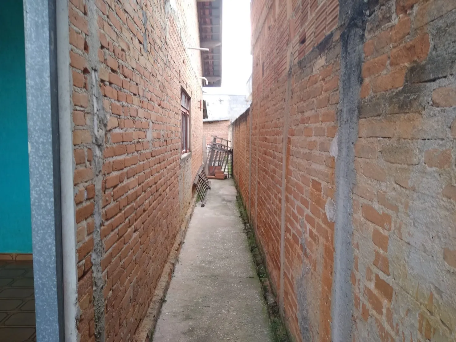 Imagem Casa à venda 2 Quartos, 1 Suite, 4 Vagas, 280M², Residencial e Comercial Cidade Jardim, Pindamonhangaba - SP