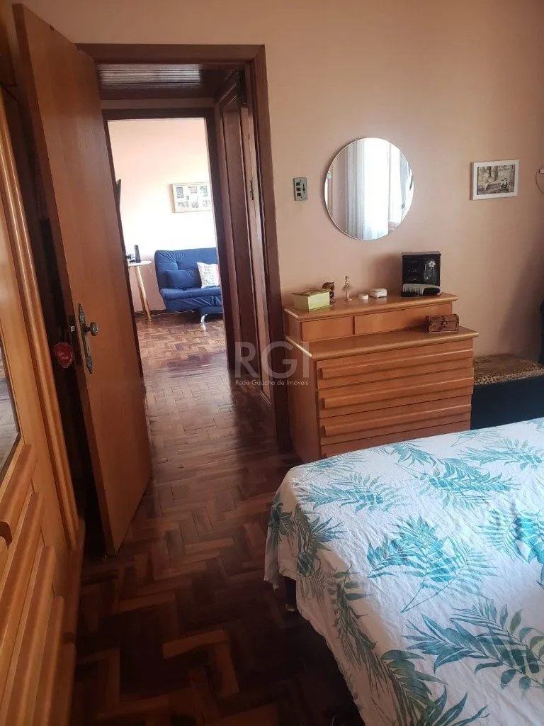 Imagem Apartamento para Venda - 64m², 2 dormitórios, 1 vaga - Passo da Areia
