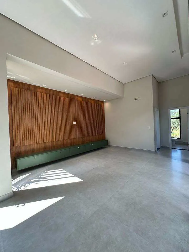 Imagem Casa à venda, Núcleo Agrícola Alpha, com 4 quartos, 272m2