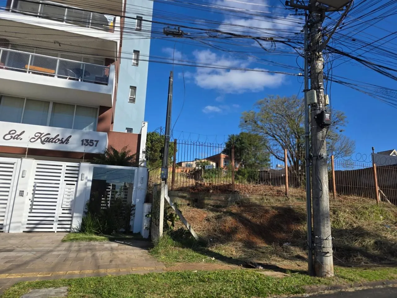 Imagem Excelente terreno no bairro Tristeza.