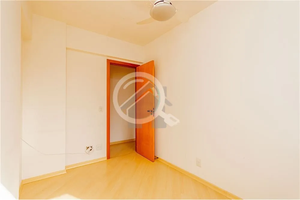 Imagem Bem-vindo a este espaçoso apartamento com uma localização privilegiada e uma variedade de comodid...