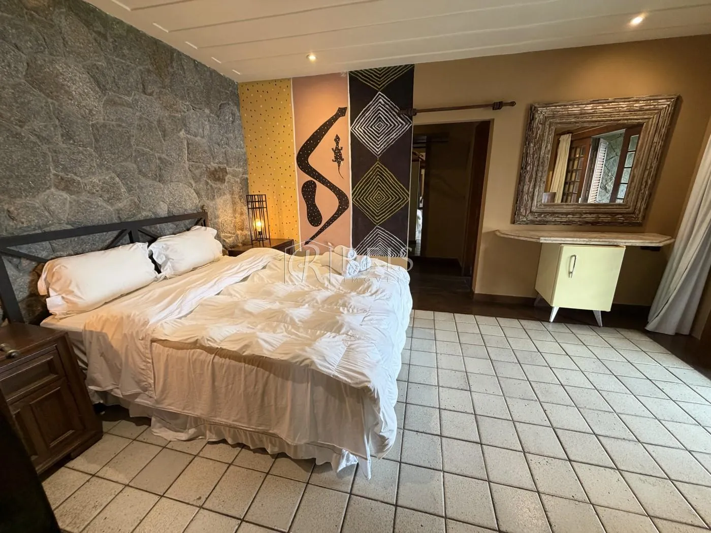Imagem Casa para Venda em Armação dos Búzios, Geribá, 7 dormitórios, 7 suítes, 10 banheiros, 2 vagas