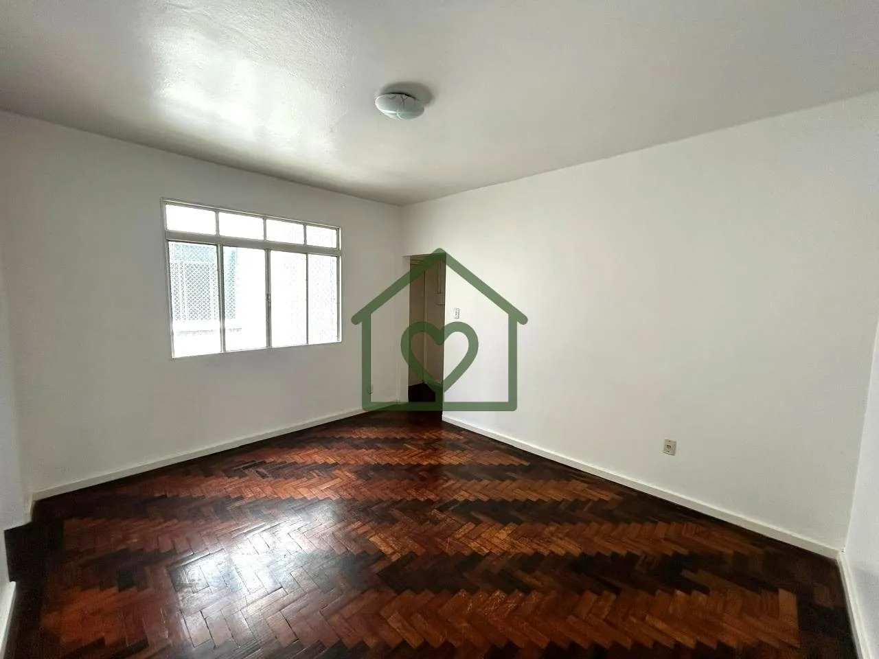 Imagem Ótimo apartamento de 2 dormitórios.
Em excelente localização, fica próximo a Orla do Guaíba, c...