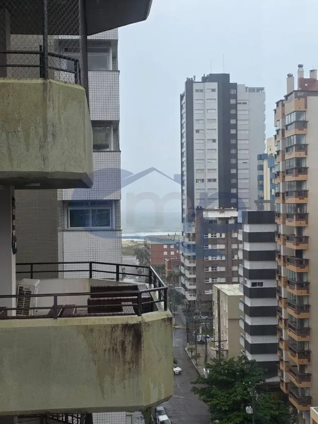 Imagem Apartamento a venda com 3 dormitorios no centro de Torres/RS