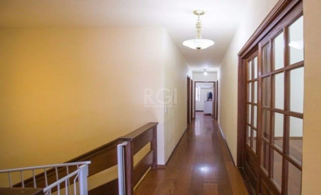 Imagem Casa para Venda - 309m², 3 dormitórios, sendo 1 suites, 3 vagas - Medianeira