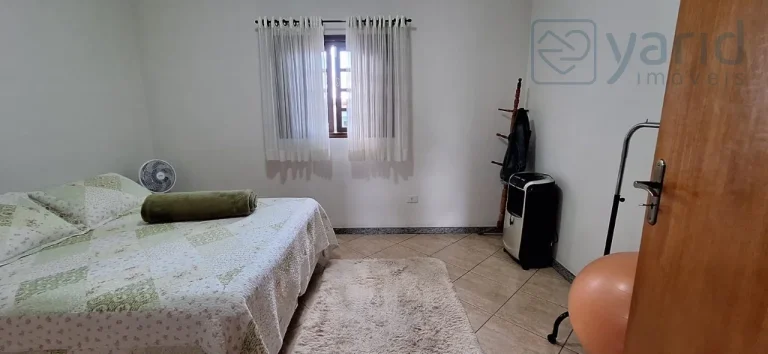 Imagem Casa à venda em Jundiaí-SP, Jardim Ermida II: 3 quartos, 3 suítes, 1 sala, 2 vagas de garagem, 190m².