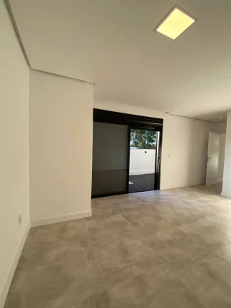 Imagem ESTILO EM ALTO PADRÃO!!! Casa térrea com 2 dormitórios, condomínio fechado