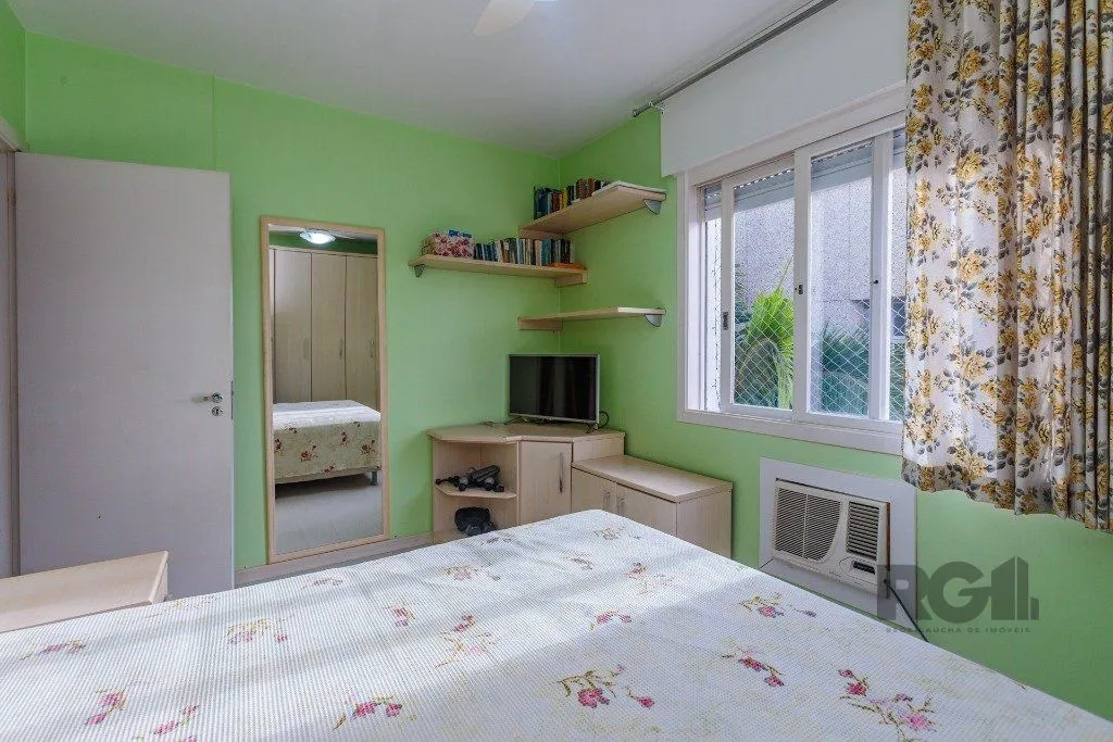 Imagem Apartamento 2 dormitórios com 1 vaga no bairro Teresópolis em Porto Alegre