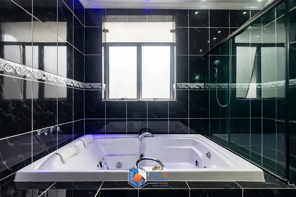 Imagem Sobrado para venda em Vila Madalena com 4 quartos, sendo 2 suítes, 299m²