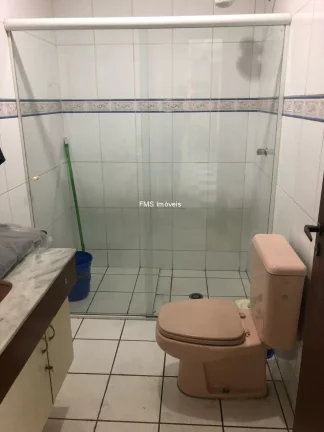 Imagem Imóvel comercial com 600m2 na Av. Nossa Senhora do Sabará - Zona Sul.