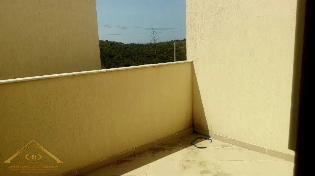Imagem Casa em Condomínio para Venda em Cabo Frio / RJ no bairro Peró