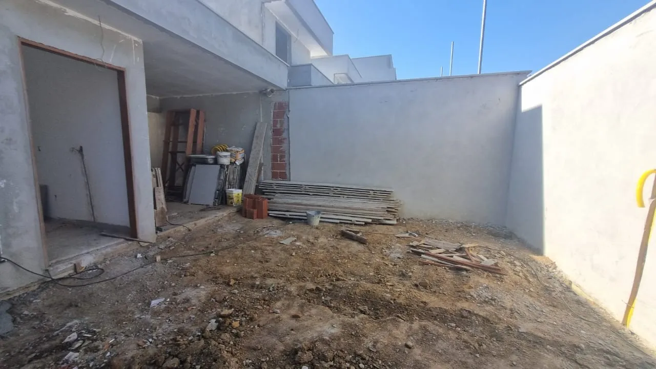 Imagem Casa com 2 quartos à venda em Cariacica