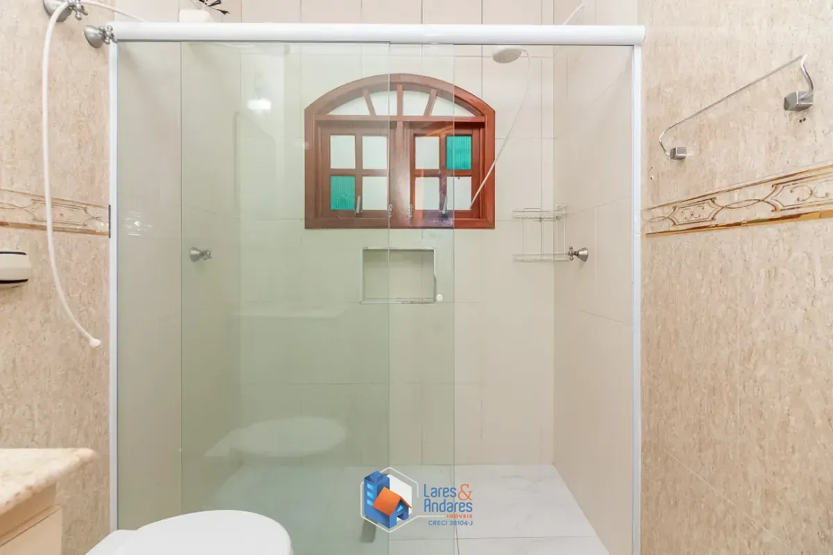 Imagem Sobrado para venda em Jardim Avelino com 3 quartos, sendo 1 suíte, 207m²