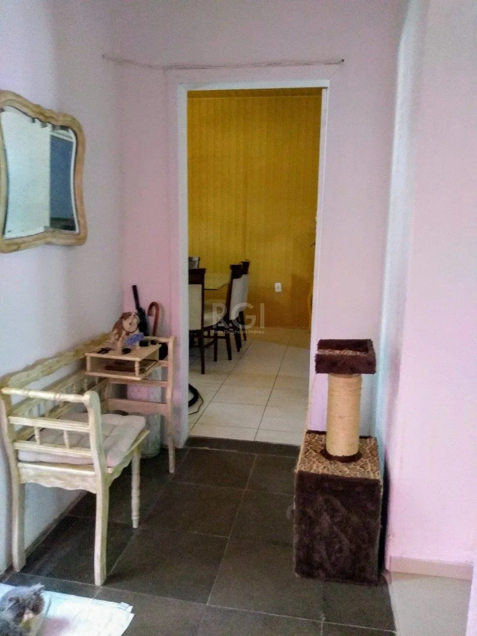 Imagem Casa para Venda - 400m², 3 dormitórios, sendo 2 suites, 2 vagas - Floresta