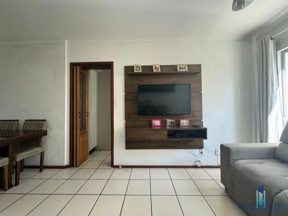 Imagem Apartamento Quadra Mar para Venda em Balneário Camboriú, CENTRO, 2 dormitórios, 1 suíte, 2 banheiros, 1 vaga