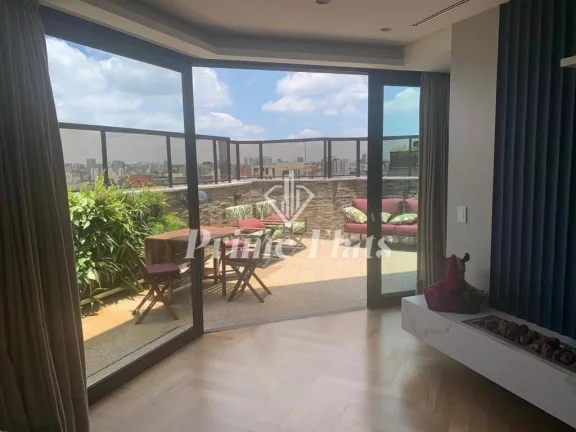 Imagem Flat disponível para venda no The Sutton House, com 210m², 3 dormitórios e 2 vagas de garagem