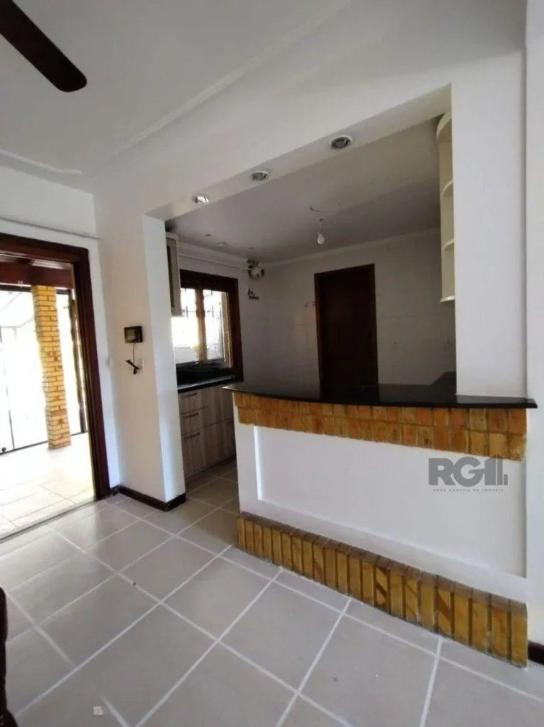 Imagem Casa de 3 dormitórios no bairro Ipanema - Porto Alegre