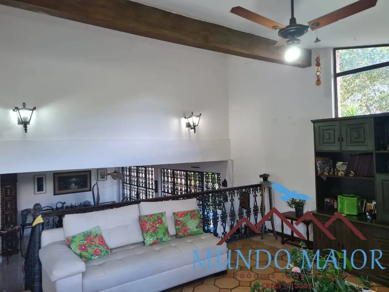 Imagem Casa com 4 Quartos e 4 banheiros à Venda, 1000 m² por R$ 2.500.000