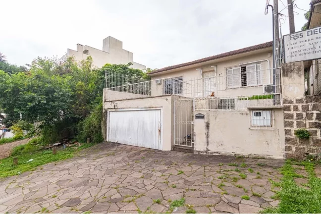 Imagem Casa para venda no bairro Chácara das Pedras em Porto Alegre