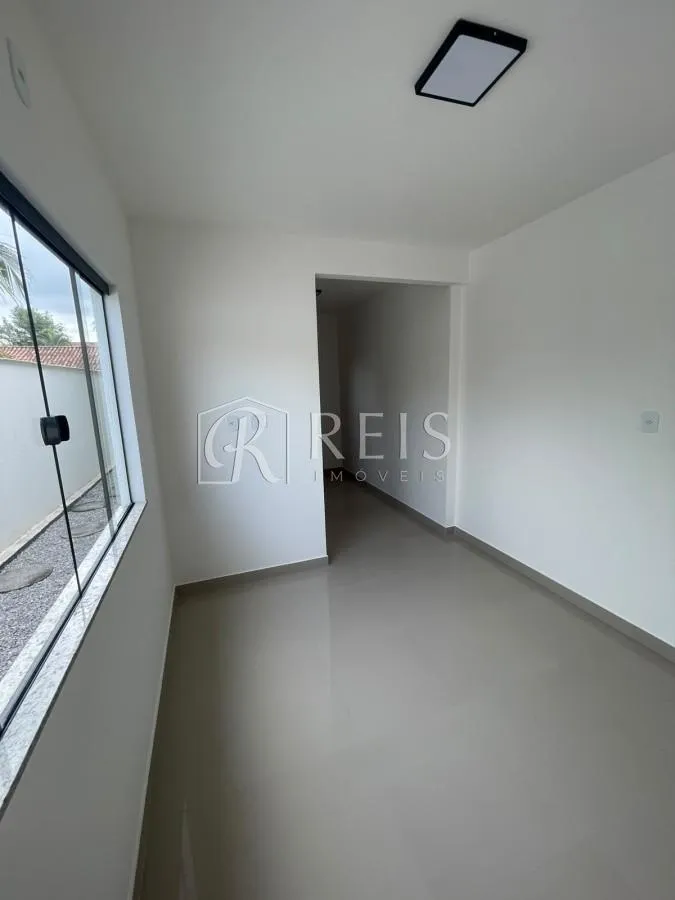 Imagem Casa para Venda em Rio das Ostras, Atlântica, 3 dormitórios, 1 suíte, 2 banheiros, 1 vaga