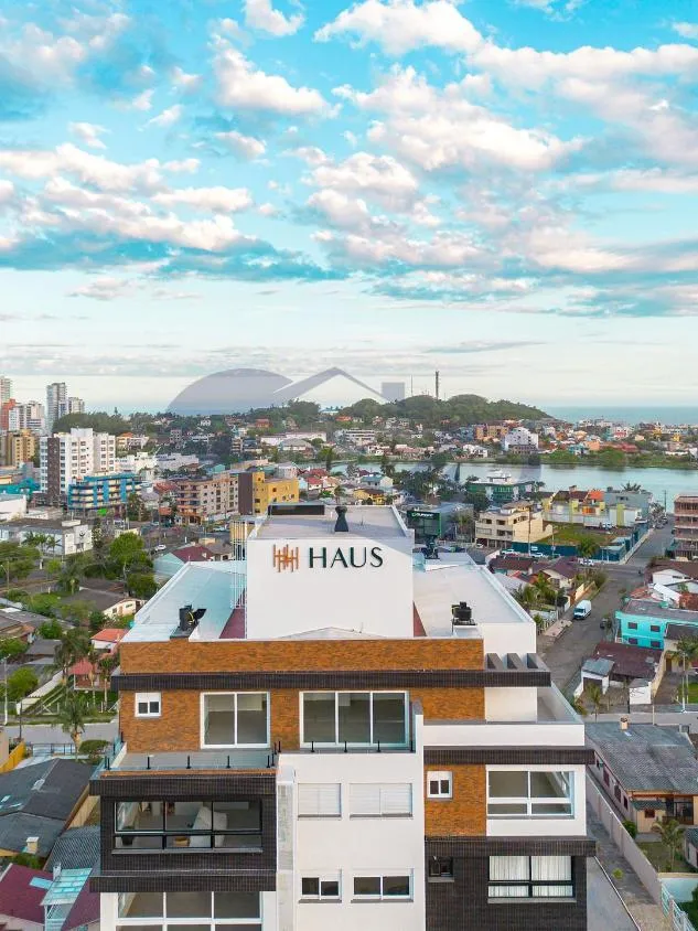 Imagem Apartamento a venda com 2 dormitorios no centro de Torres/RS