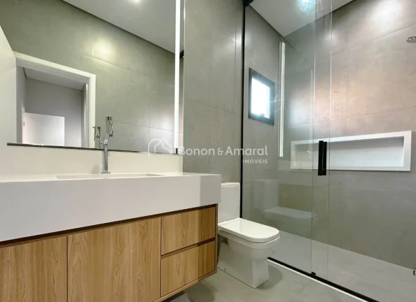 Imagem Casa térrea nova à venda com 3 quartos sendo 3 suítes, todas com armários planejados, ar condici...