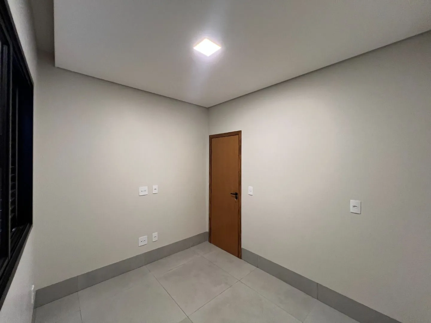 Imagem Casa com 3 dormitórios à venda, 112 m² por R$ 590.000,00 - Jardim Vitória - Patos de Minas/MG