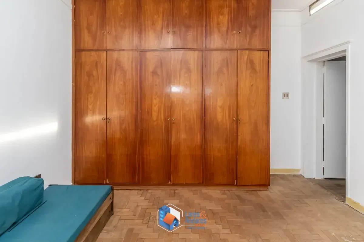Imagem Casa para venda em Paraíso com 4 quartos, sendo 1 suíte, 244m²