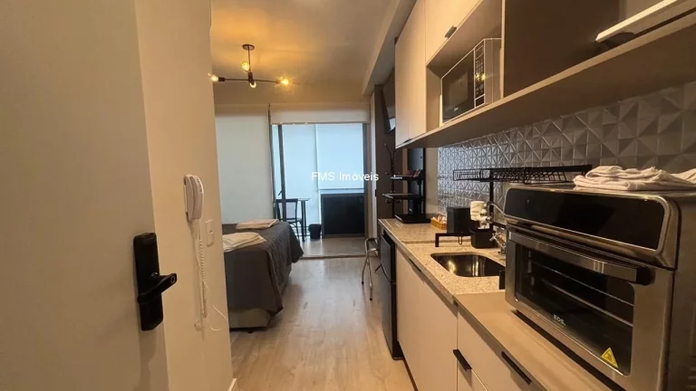 Imagem Apartamento de alto padrão para locação em Pinheiros, São Paulo-SP: 1 quarto, 1 sala, 1 banheiro, 24,50 m² de área.