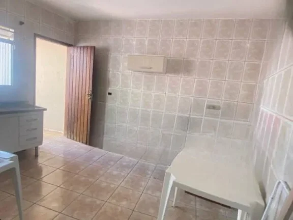 Imagem Sobrado com 236 m² 2 Dormitorios sendo 1 Suite e com Edicula