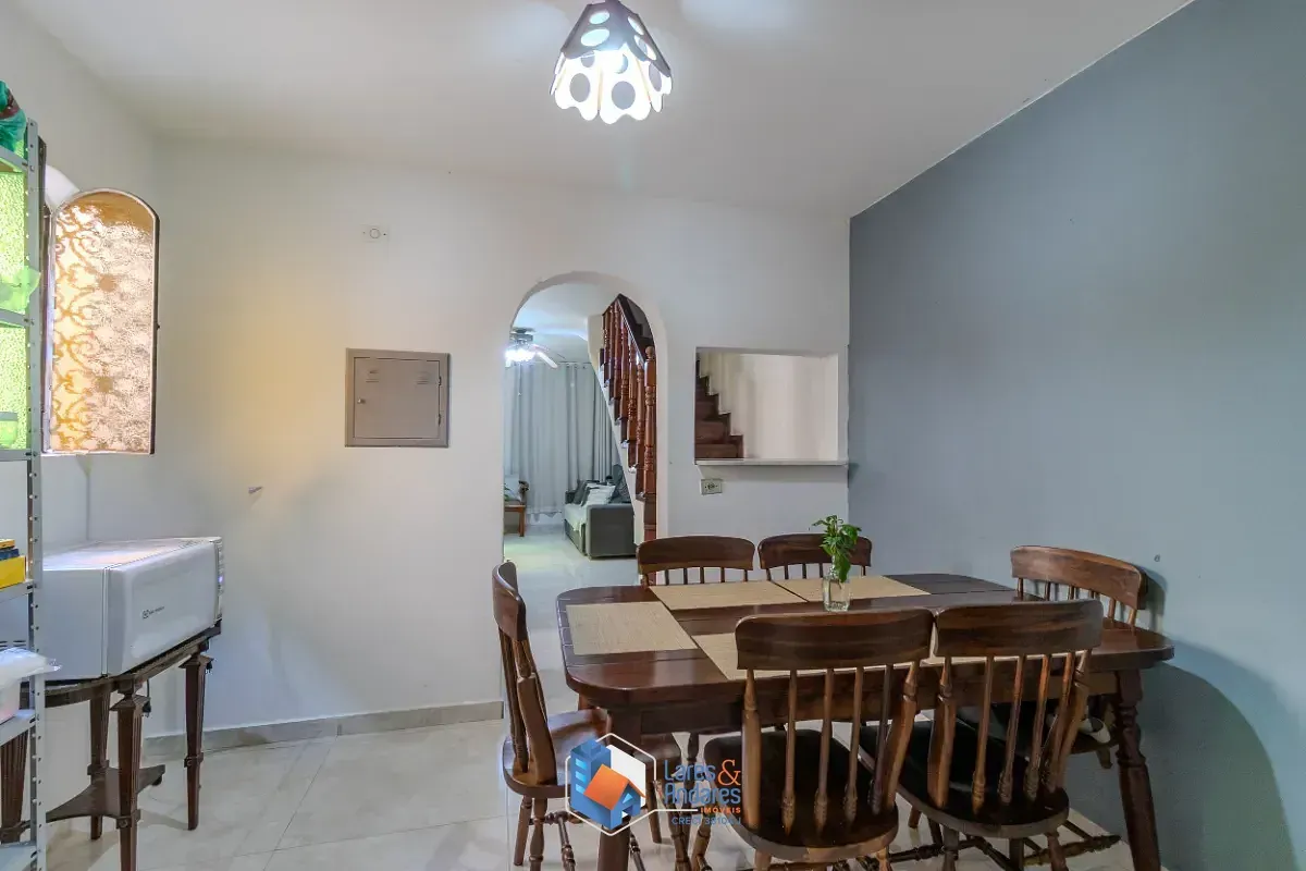 Imagem Sobrado para venda em Parque das Árvores com 3 quartos, 180m²