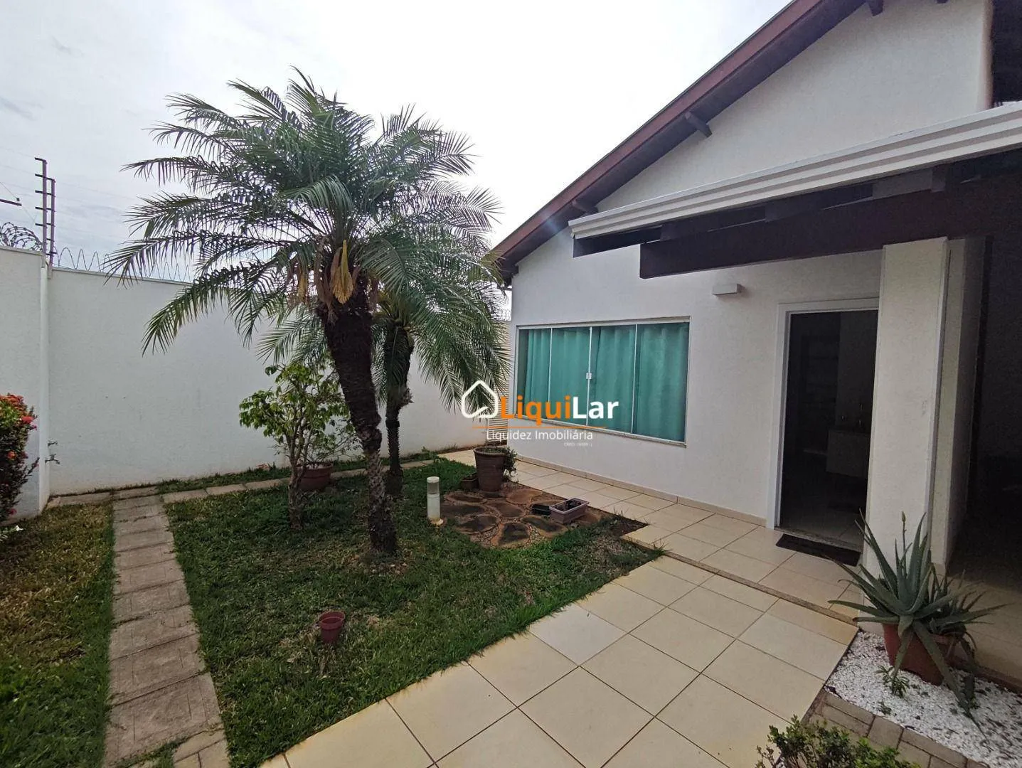 Imagem Casa térrea com piscina e energia solar - Carandá Bosque III