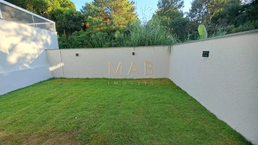 Imagem Casa Geminada de Alto Padrão à Venda em Ótima Localização na Praia de Ingleses - Florianópolis/SC!