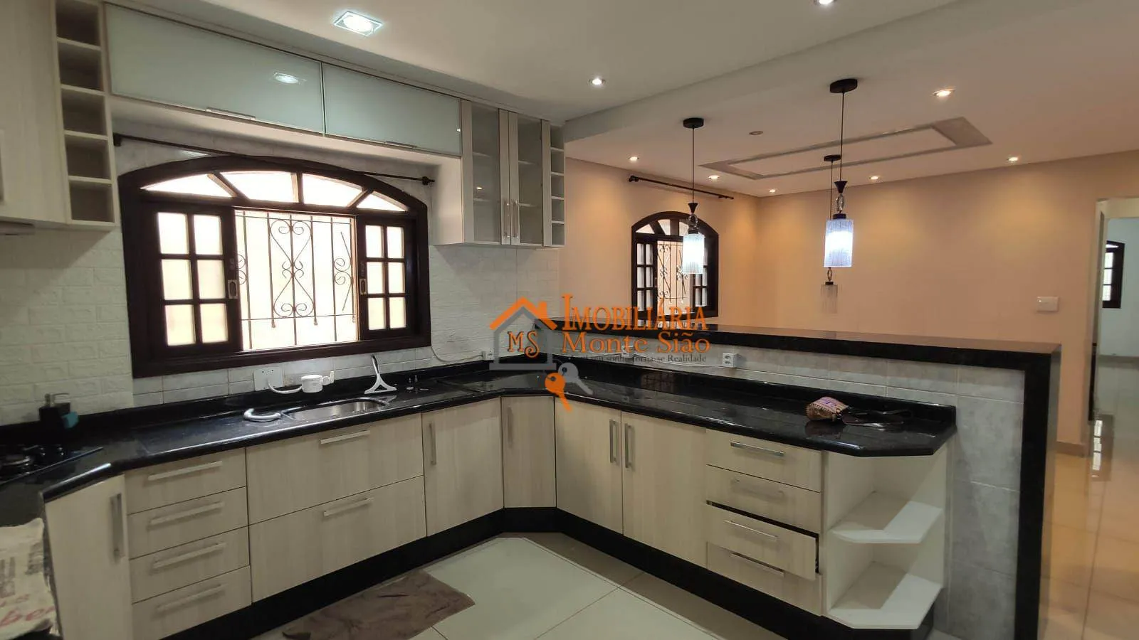Imagem Sobrado com 3 dormitórios à venda, 150 m² por R$ 485.000,00 - Jardim São João - Guarulhos/SP