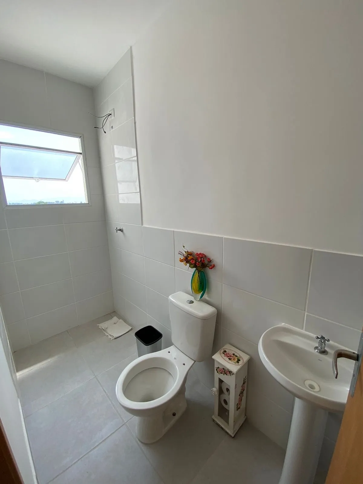 Imagem Apartamento à venda 2 dormitórios com sacada e vista privilegiada para a Serra, Feital, Pindamonhangaba, SP