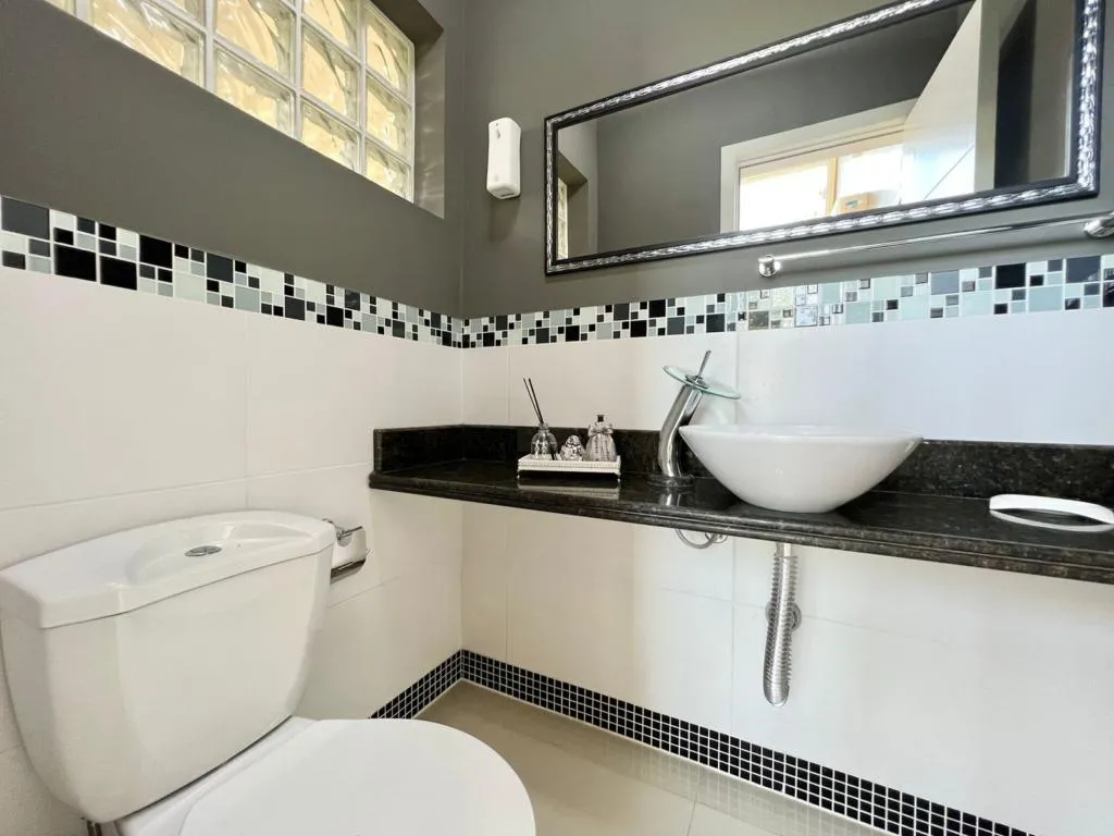 Imagem Casa em Condominio 3 Dormitórios - Bairro Atlantida Sul
