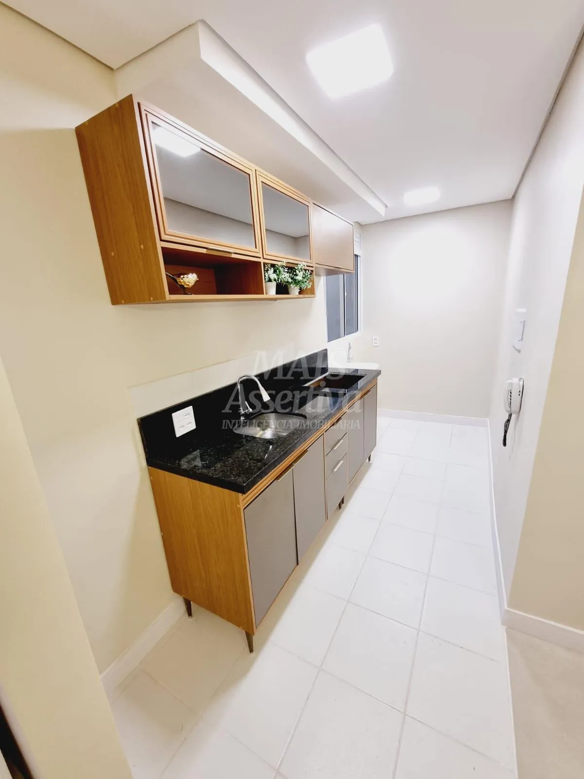 Imagem Ótimo apartamento à venda no bairro Hípica em POA - 2 dormitórios
