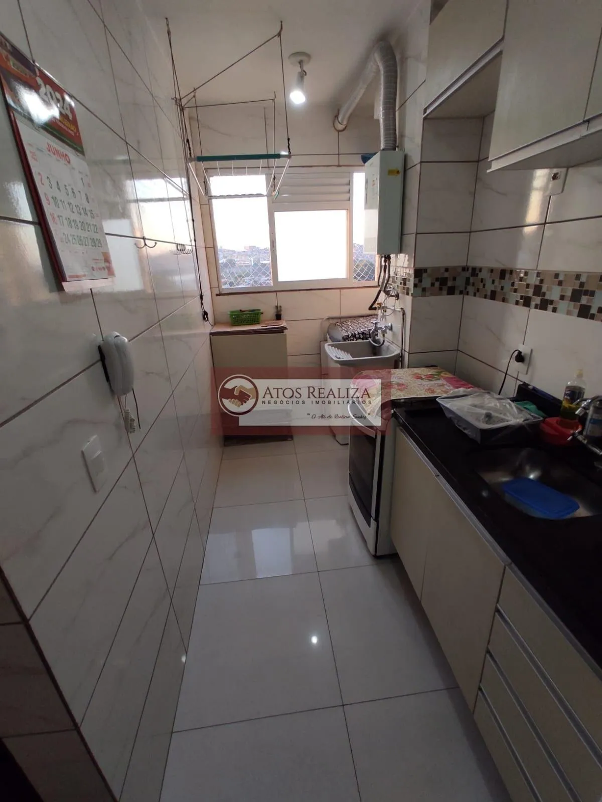 Imagem Exclusividade. Vendo Oportunidade no Guarapiranga Santo Amaro. Apartamento a venda no Guarapiranga, com 2 Dormitorios, 1 vaga de garagem, condomínio com salão de festas, quadra, playground, bicicletario, mini mercado, portaria 24h. valor de oportunidade i