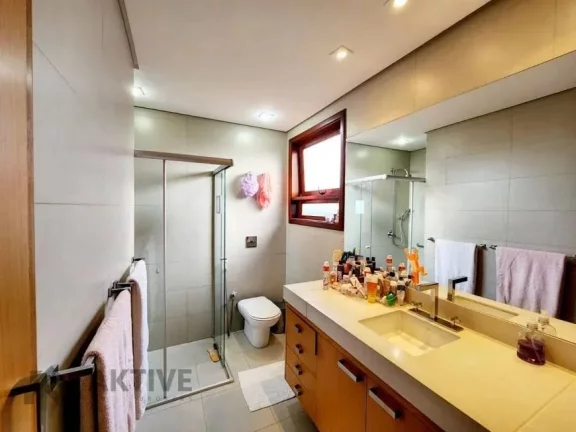 Imagem Casa de Condomínio em Alphaville - Santana de Parnaíba, SP