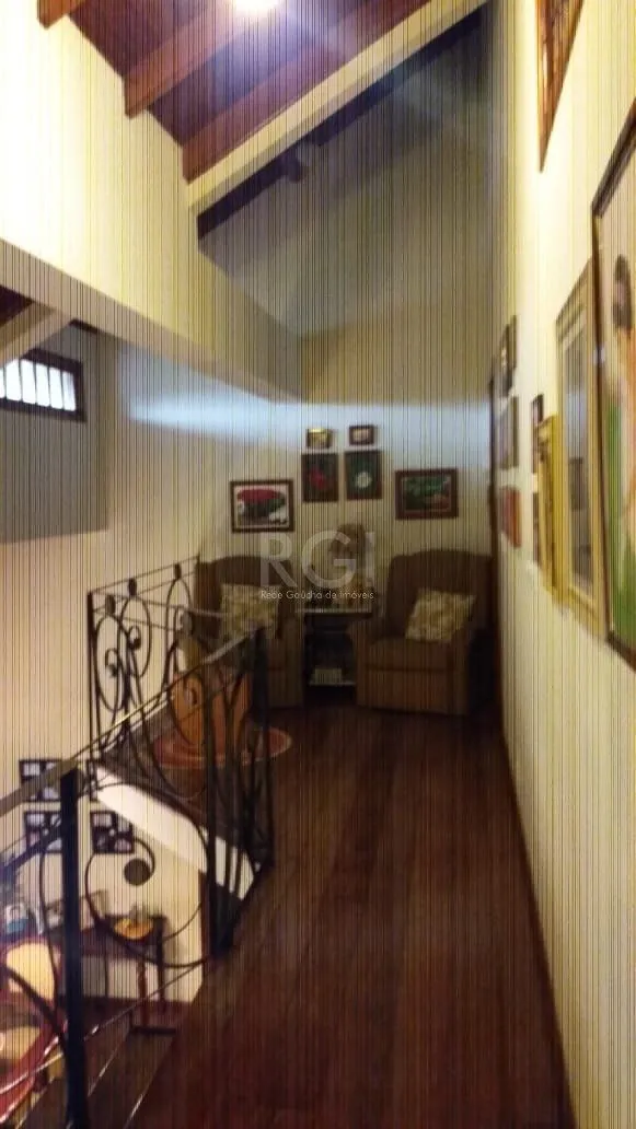 Imagem Casa para Venda - 432m², 3 dormitórios, 1 vaga - Tristeza