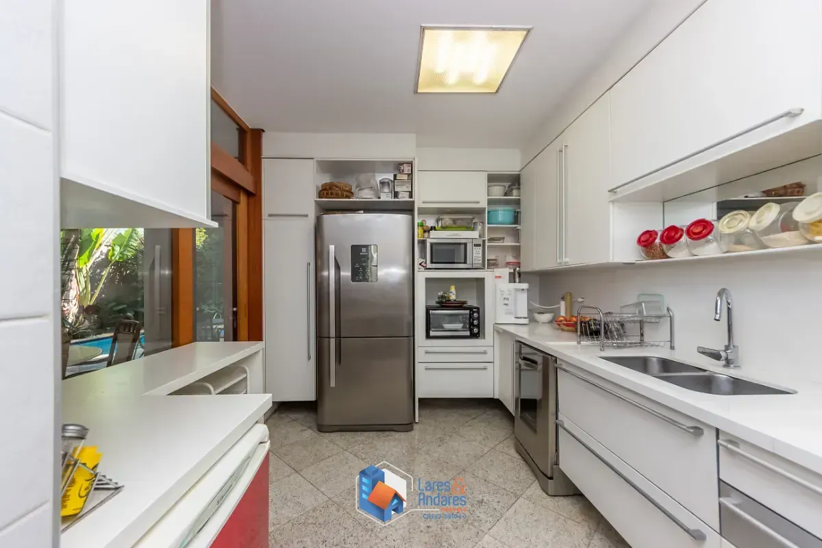 Imagem Casa para venda em Jardim dos Estados com 4 quartos, sendo 2 suítes, 389m²