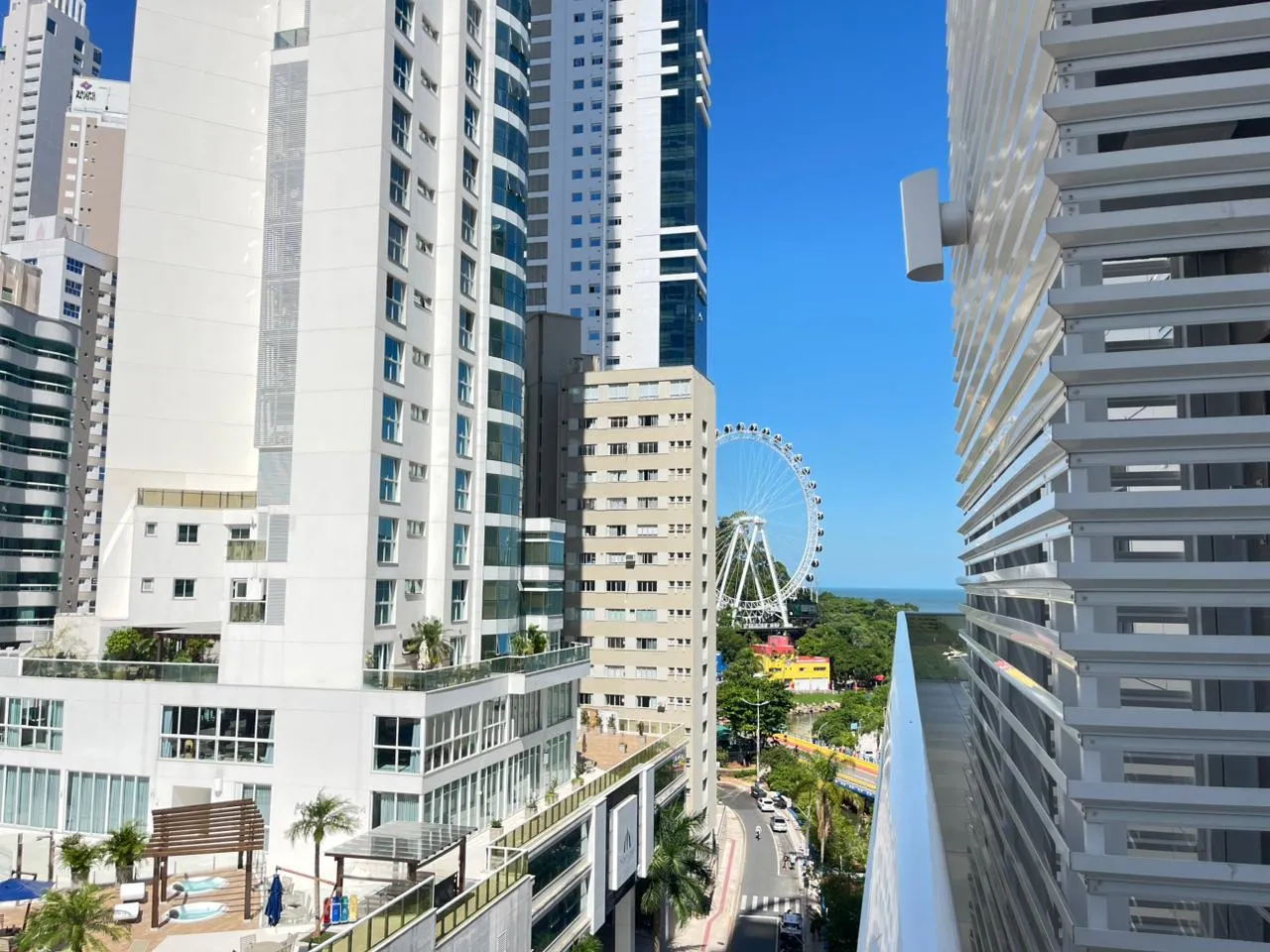 Imagem Apartamento com vista para o mar à venda com 223.09m2 por R$ 6.335.000,00