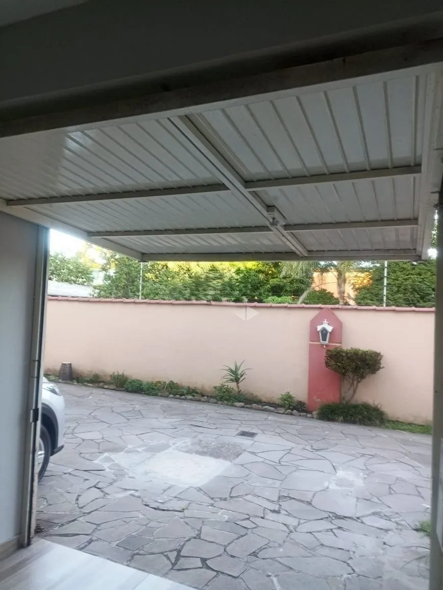 Imagem Casa no bairro Camaquã - 3 dormitórios