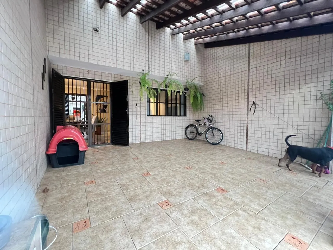 Imagem Casa para Venda em Praia Grande, Real, 2 dormitórios, 1 suíte, 1 banheiro, 2 vagas