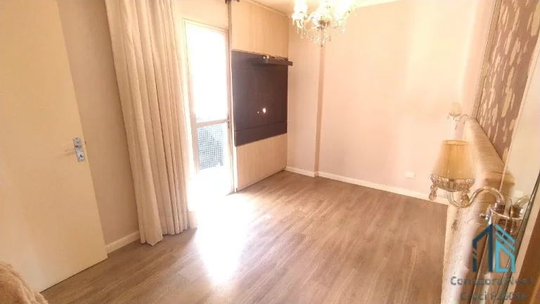 Imagem Apartamento 03 quartos c/suíte com sacada, vaga, no Água Verde em Curitiba PR