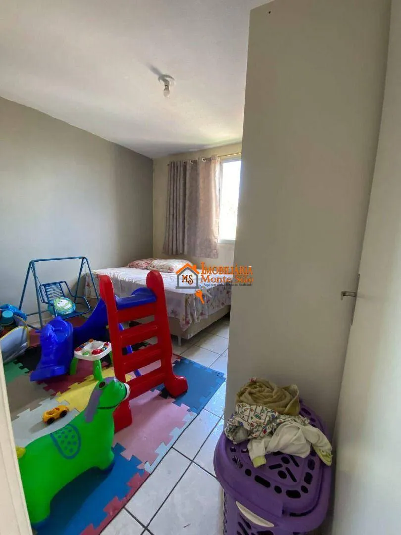 Imagem Apartamento com 2 dormitórios à venda, 45 m² por R$ 220.000,00 - Pimentas - Guarulhos/SP