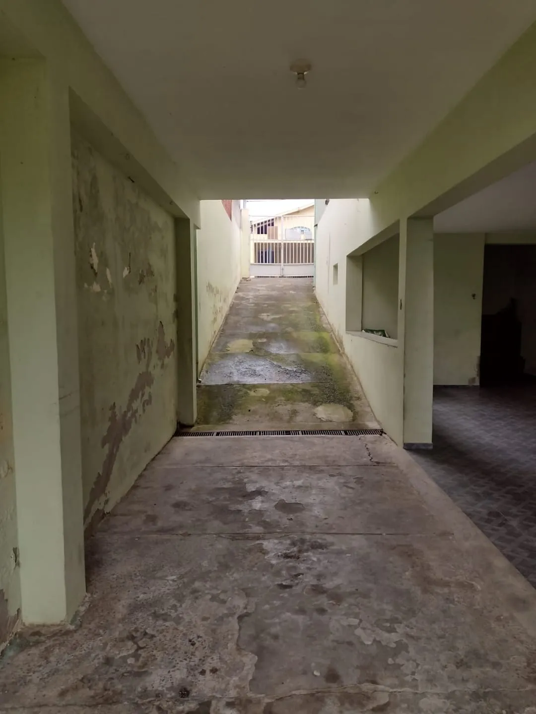 Imagem Casa à venda 4 Quartos, 1 Suite, 8 Vagas, 360M², Parque Senhor do Bonfim, Taubaté - SP