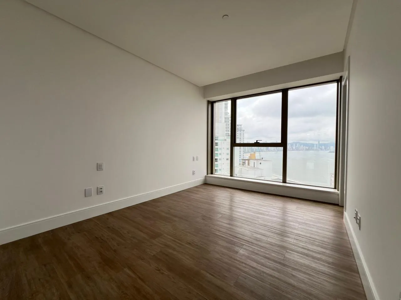 Imagem Apartamento com vista para o mar à venda com 265m2 por R$ 8.500.000,00