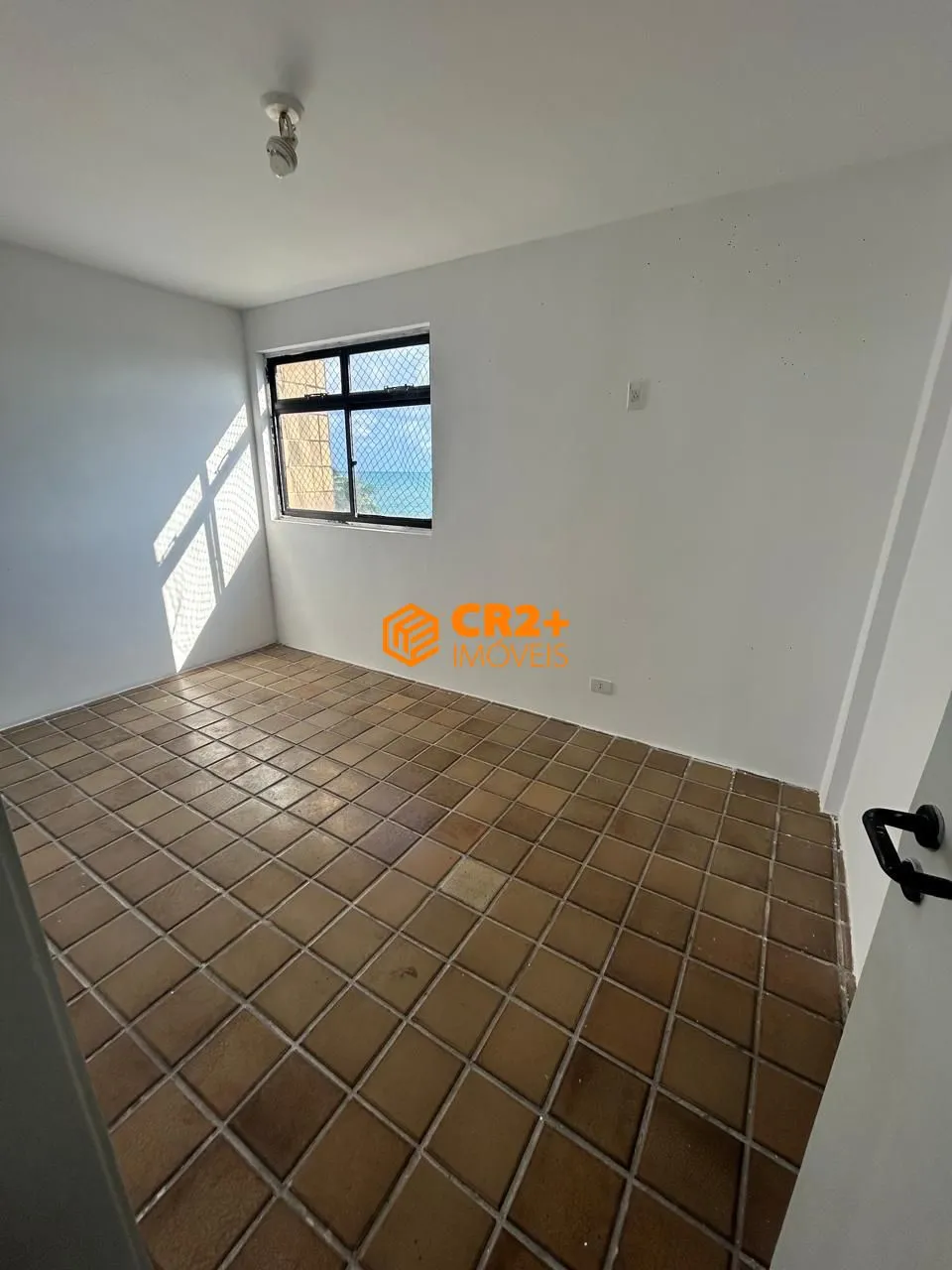 Imagem Vendo Cobertura Duplex à Beira-Mar em Candeias Oportunidade Única! 240m²